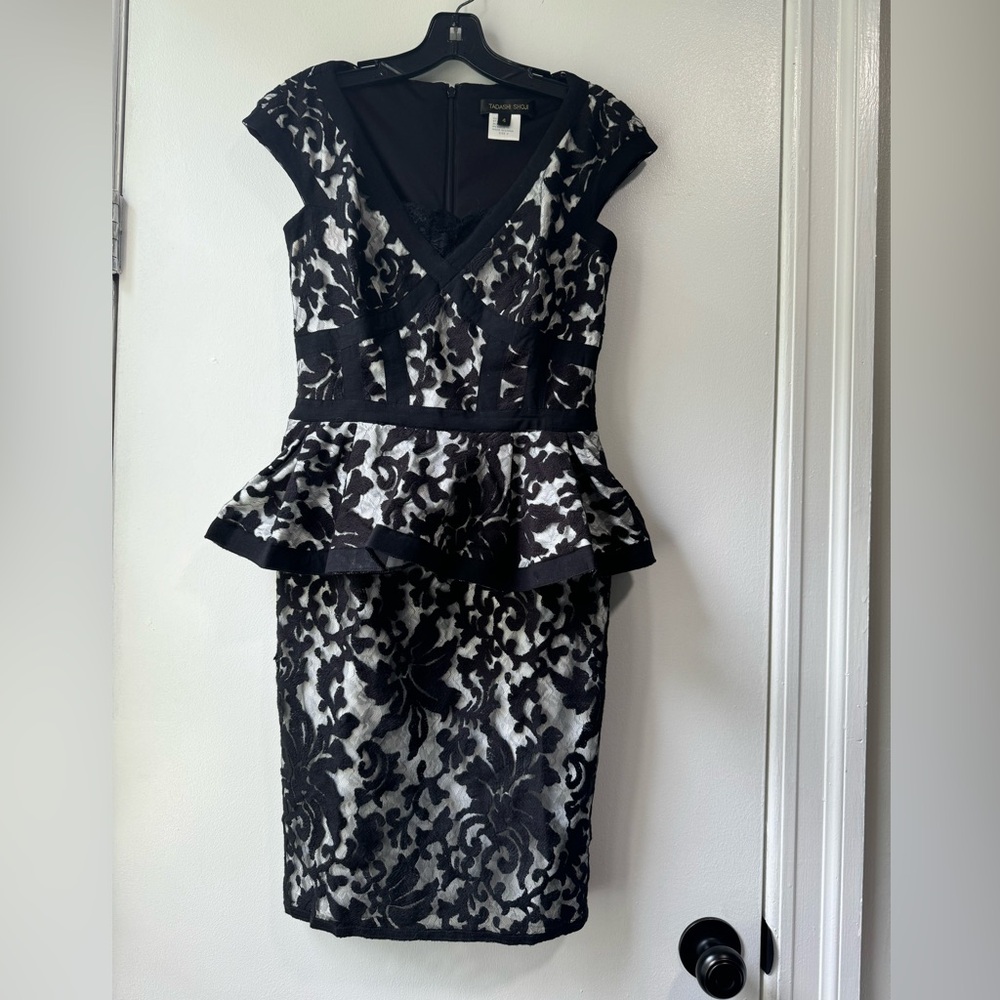 Tadashi Shoji Women’s Sleeveless Peplum Ruffle Floral Cocktail Dress Siz… - Picture 6 of 14